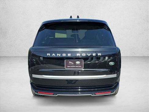 Certified 2023 Land Rover Range Rover Long Wheelbase Autobiography AWD/4WD image 6
