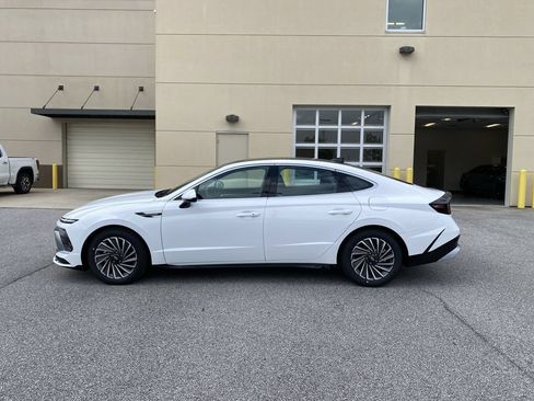 New 2026 Hyundai Sonata SEL FWD image 6