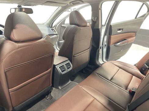 Used 2016 Acura TLX FWD image 12
