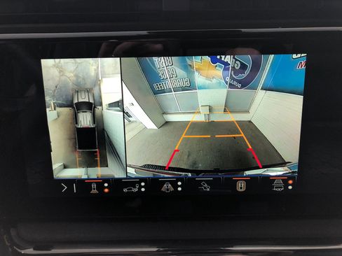 Used 2025 GMC Sierra 3500 AT4 w/ AT4 Premium Plus Package AWD/4WD image 27
