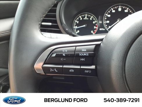 Used 2025 MAZDA MAZDA3 s FWD image 34