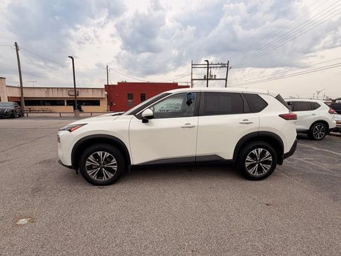 Certified 2023 Nissan Rogue SV AWD/4WD image 2