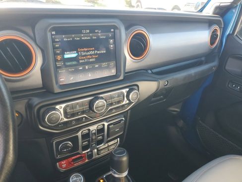 Used 2021 Jeep Gladiator Mojave image 18