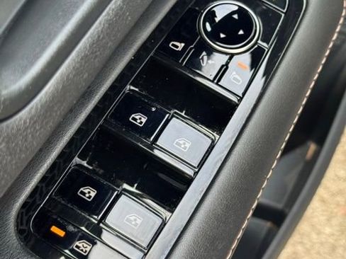 Used 2023 Nissan Ariya ENGAGE e-4ORCE image 15