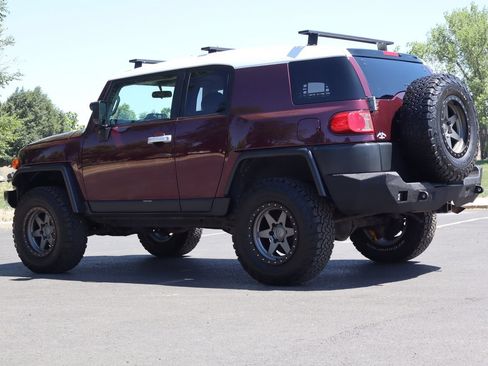 Used 2007 Toyota FJ Cruiser 4WD image 7