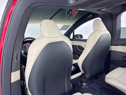 Used 2022 Tesla Model X Plaid image 38