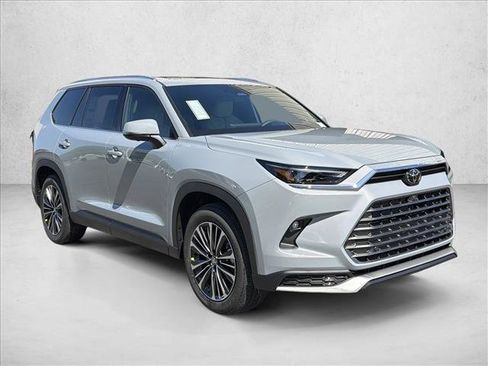 New 2026 Toyota Grand Highlander AWD Hybrid image 3