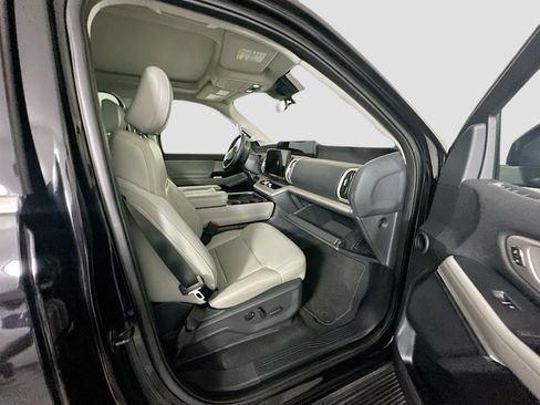 Used 2025 Ford Expedition Max Active RWD image 34
