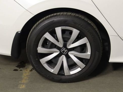 Used 2024 Honda Civic LX image 32