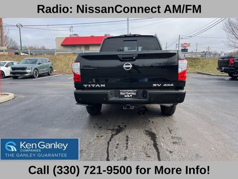 Used 2023 Nissan Titan SV w/ SV Convenience Package image 11