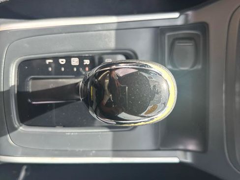 Used 2016 Nissan Sentra SV FWD image 21