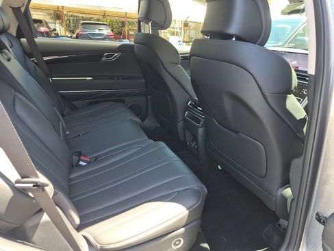 Used 2026 Genesis GV80 2.5T RWD image 25