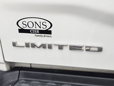 Used 2020 RAM 2500 Limited AWD/4WD image 12