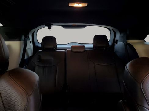 Used 2023 Toyota Sienna Platinum image 26