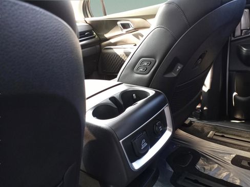 New 2026 Kia Carnival SX Prestige FWD image 11