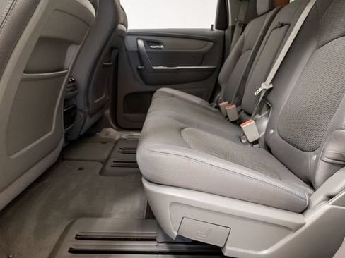 Used 2017 Chevrolet Traverse LS FWD image 24