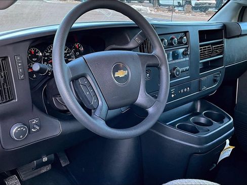 Used 2024 Chevrolet Express 3500 w/ Power Convenience Package RWD image 12