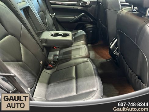 Used 2014 Porsche Cayenne S AWD/4WD image 20