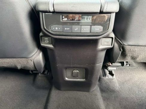 Certified 2025 Toyota Grand Highlander FWD image 22