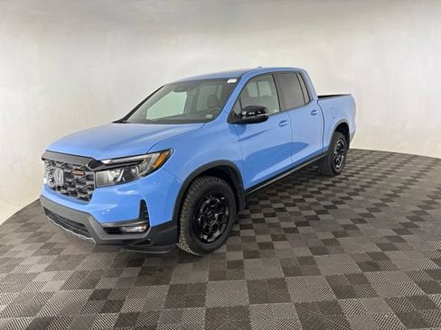 Certified 2025 Honda Ridgeline TrailSport+ image 3