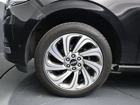 Used 2022 Lincoln Navigator L Reserve AWD/4WD image 16