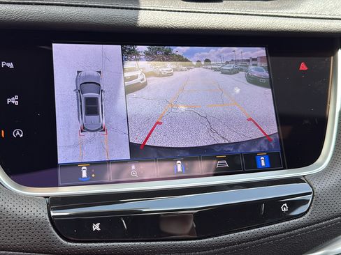 New 2026 Cadillac XT5 Premium Luxury w/ LPO, Floor Liner Package AWD/4WD image 23