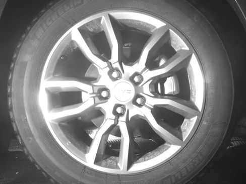 Used 2024 GMC Terrain SLT AWD/4WD image 13