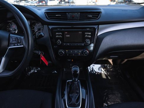 Used 2018 Nissan Rogue Sport S image 22