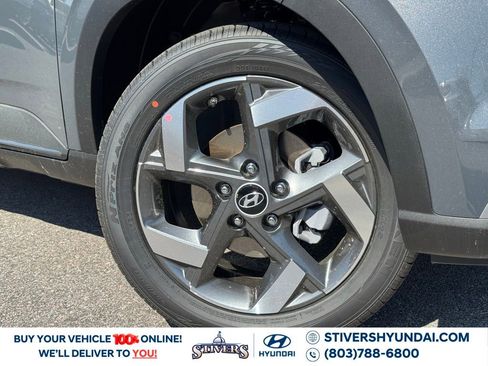 Certified 2025 Hyundai Venue Limited image 6