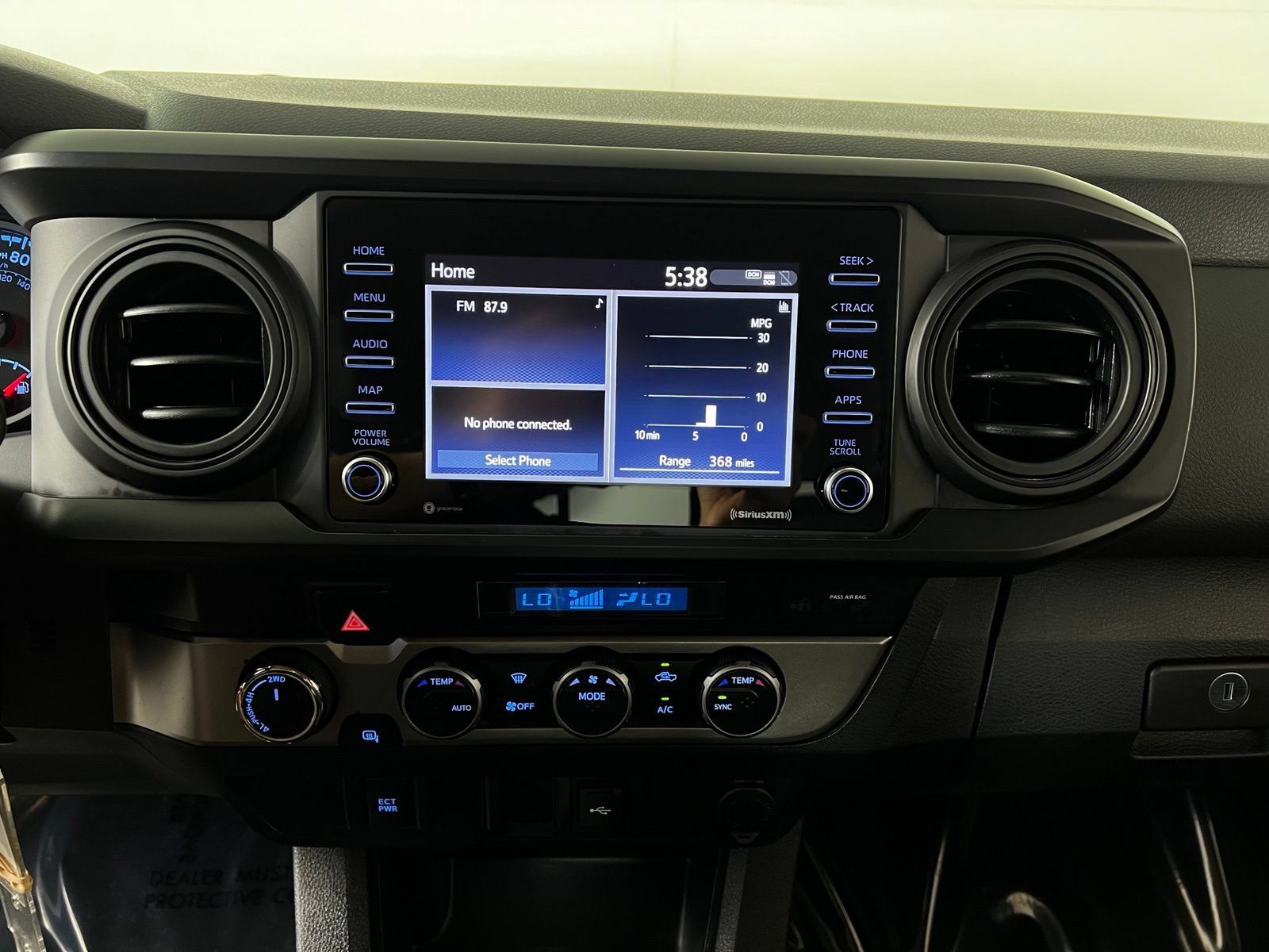 Used 2022 Toyota Tacoma SR AWD/4WD image 17
