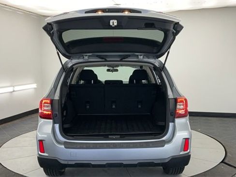 Used 2017 Subaru Outback 2.5i Premium image 14