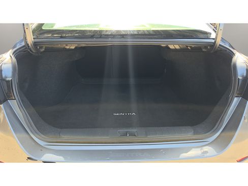 Used 2024 Nissan Sentra SV FWD image 28