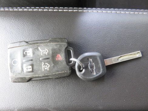 Used 2020 Chevrolet Tahoe LT image 40