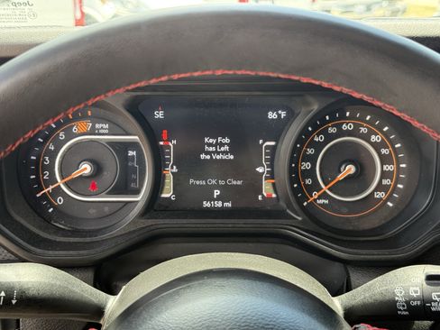 Used 2024 Jeep Wrangler Unlimited Rubicon w/ Technology Group AWD/4WD image 18