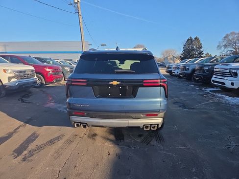 New 2026 Chevrolet Traverse LT w/ Driver Confidence Package image 5