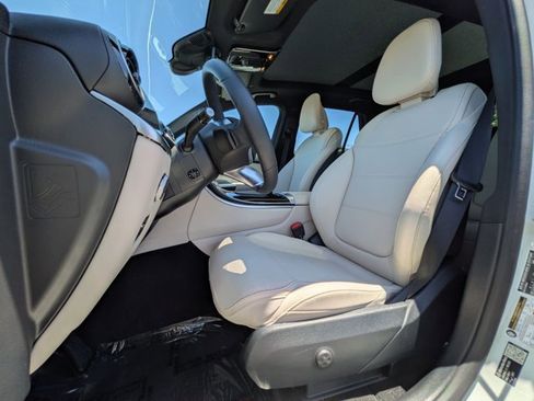 Certified 2026 Mercedes-Benz GLC 300 4MATIC image 18