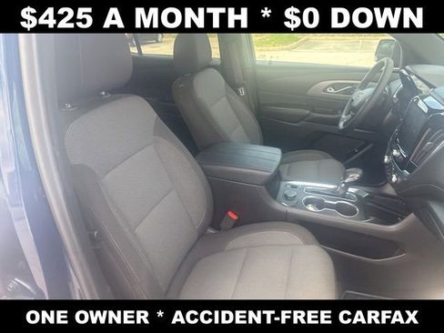 Used 2023 Chevrolet Traverse LT image 30