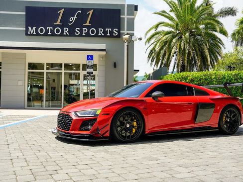 Used 2017 Audi R8 V10 plus w/ 20" Wheel Package AWD/4WD image 96