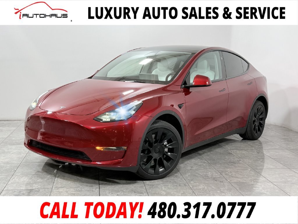 Used 2024 Tesla Model Y Long Range AWD/4WD image 1