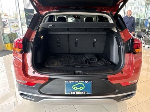 Certified 2024 Buick Encore GX Preferred w/ Comfort Package FWD image 24