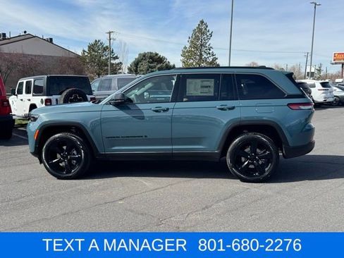 New 2026 Jeep Grand Cherokee Limited w/ Limited Altitude Package AWD/4WD image 7