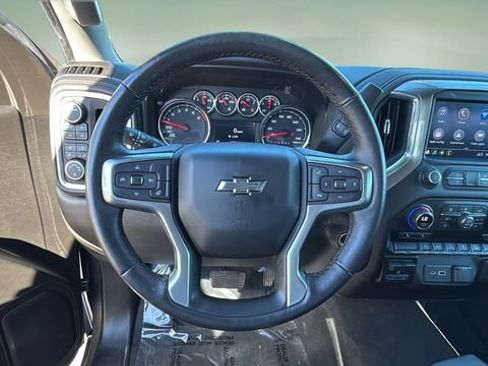 Used 2021 Chevrolet Silverado 1500 RST w/ Z71 Off-Road Package image 12