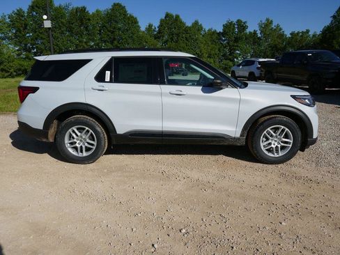 New 2026 Ford Explorer Active AWD/4WD image 4