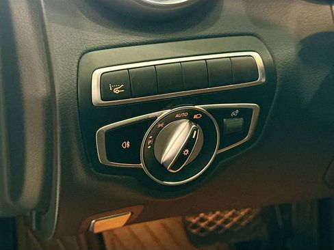 Used 2019 Mercedes-Benz C 300 4MATIC Sedan image 11