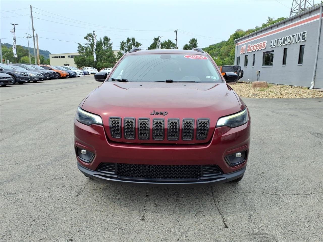 Used 2020 Jeep Cherokee Latitude Plus AWD/4WD image 3
