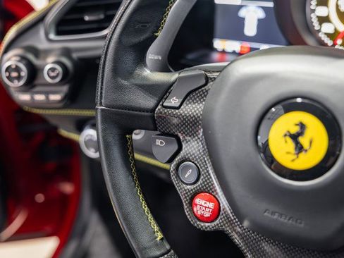 Used 2018 Ferrari 488 GTB RWD image 38