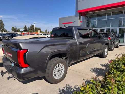 Used 2024 Toyota Tundra SR5 w/ SR5 Premium Package AWD/4WD image 5