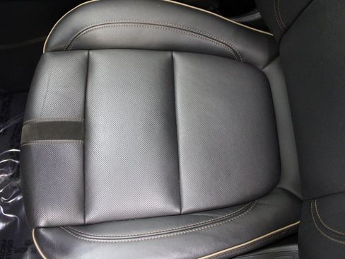 Used 2020 Chevrolet Blazer Premier w/ Driver Confidence II Package image 21