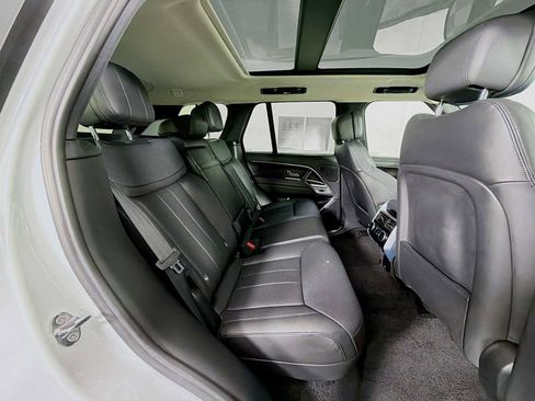 Used 2024 Land Rover Range Rover SE image 26