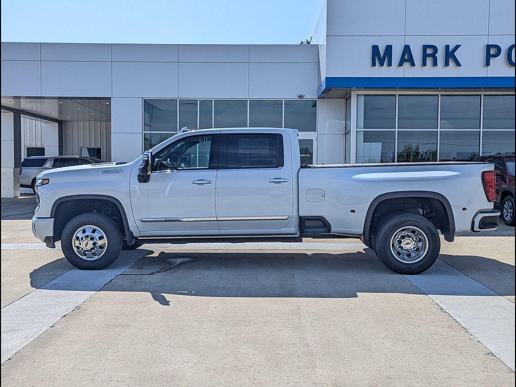 New 2026 Chevrolet Silverado 3500 High Country w/ High Country Premium Package AWD/4WD image 9